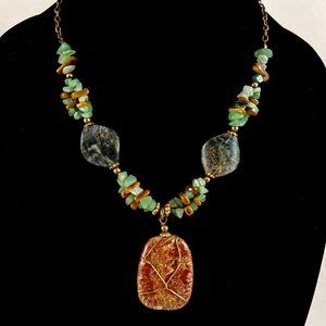 Vintage Jade Green/Brown Agate Stone? Necklace